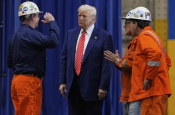 Trump anuncia que Estados Unidos doblará el arancel a las importaciones de acero al 50%