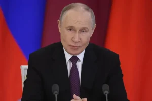 Putin no acudirá a cumbre BRICS en Brasil por la orden de detención de la CPI: asesor