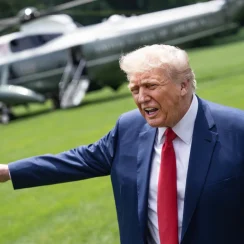 Trump promete “cambios” para proteger de su ofensiva migratoria a agricultores y trabajadores de los servicios