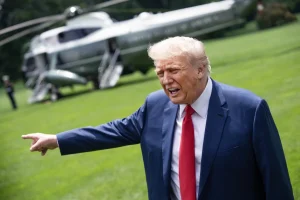 Trump promete “cambios” para proteger de su ofensiva migratoria a agricultores y trabajadores de los servicios