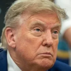 Trump anuncia que EU rompe negociaciones comerciales con Canadá Trump anuncia que EU rompe negociaciones comerciales con Canadá