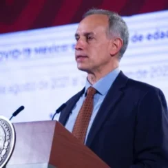Sheinbaum informa que nombró a López-Gatell como representante de México ante la OMS