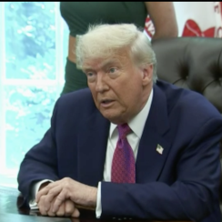 Trump habla desde la Oficina Oval en medio de la tensión por el envío de marines a Los Ángeles. Trump habla desde la Oficina Oval en medio de la tensión por el envío de marines a Los Ángeles.