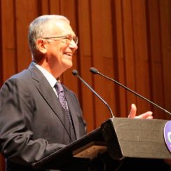 Sheinbaum revela que Grupo Salinas negocia pago de deuda por 51,000 mdp con el SAT