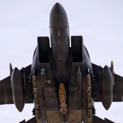 Trump elogia a las fuerzas de EE.UU. por sus acciones “firmes y decisivas” en el rescate del segundo aviador en Irán